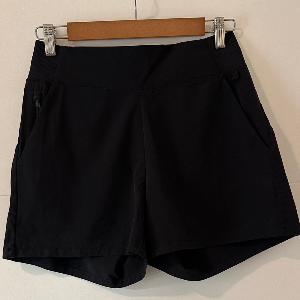Athleta Women's Black Athletic Shorts